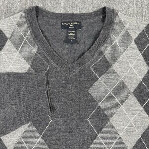 Banana Republic Men's 100% Merino Wool Argyle V-Neck Sweater Gray Size L